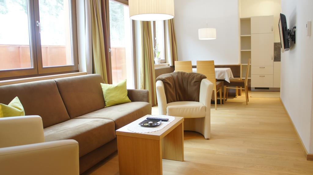 Arina Apartments Samnaun Pokoj fotografie